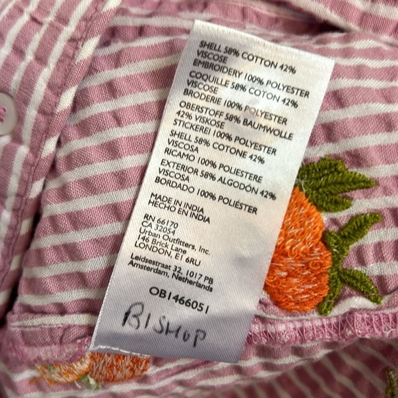 Anthropologie Maeve Pink Seersucker
Embroidered orange Bishop Sleeve, size large - Picture 8 of 13